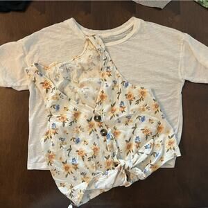 American Eagle Outfitters White Tee & Floral Tank Bundle XS